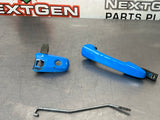 2013 FORD MUSTANG GT LH EXTERIOR DOOR HANDLE GRABBER BLUE OEM #491