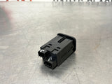 2022 CAMARO SS AUXILIARY JACK RECEPTACLE WITH NAV CARD 84789791 OEM #454