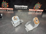 97-04 C5 CORVETTE MOTOR MOUNT BRACKETS 10260642 10260643 OEM #1374