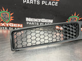 08-09 PONTIAC G8 GT LOWER FRONT FOG LIGHT GRILLE DRIVER SIDE LH 92201769 OEM #948
