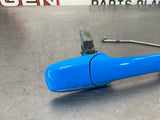 2013 FORD MUSTANG GT RH EXTERIOR DOOR HANDLE GRABBER BLUE OEM #491