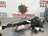 2015 FORD MUSTANG GT LH DRIVER WINDOW MOTOR REGULATOR OEM FR3B-6323201-AT #401