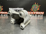 2012 CAMARO SS V8 LS3 MOTOR MOUNT PEDESTAL BRACKET RH PASSENGER SIDE OEM #780