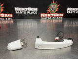 2016 CAMARO SS LH DRIVER SIDE DOOR HANDLE WHITE OEM #795