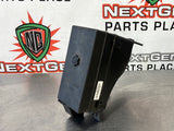 2001 C5 CORVETTE ENGINE UNDERHOOD FUSE BOX W/ BRACKET OEM 10443149 #433