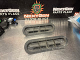 08 09 PONTIAC G8 GT HOOD VENT DUCT INSERTS LH RH OEM 92218425 92218424 #1423