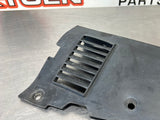 97-04 C5 CORVETTE LOWER LINER PASSENGER SIDE FRONT SPLASH SHIELD 10275466 OEM #359