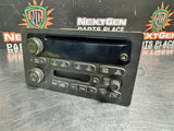 2004 CHEVY SILVERADO K2500 6.6 RADIO CD PLAYER OEM 15295372 #1331