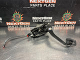 2010 CAMARO SS CLUTCH PEDAL WITH BRACKET/ LINE OEM 92233497 #1524
