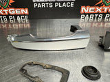 08-09 PONTIAC G8 RF PASSENGER SIDE FRONT EXTERIOR DOOR HANDLE SILVER OEM #825
