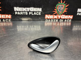 04-06 PONTIAC GTO LH DRIVER SIDE INTERIOR DOOR HANDLE 92055321 OEM #1438