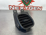 97-04 C5 CORVETTE DASH VENT RH INNER 10406515 #361