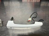 2016 CAMARO SS LH DRIVER SIDE DOOR HANDLE WHITE OEM #795
