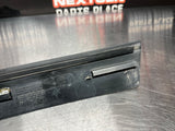 04 -06 PONTIAC GTO EXTERIOR B PILLAR WINDOW TRIM LH SIDE 92093111 OEM #762