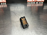 97-04 C5 CORVETTE FUEL RELEASE BUTTON 10276017 OEM #788
