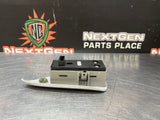 2005 C6 CORVETTE LH DRIVER WINDOW SWITCH LIGHT GREY OEM 10322620 10399464 #1110