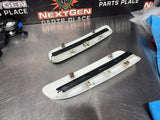 2008 PONTIAC G8 GT HOOD SCOOP VENTS WHITE OEM #1423