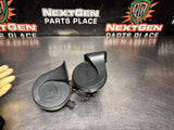 97-04 C5 CORVETTE DUAL HORNS ASSEMBLY OEM #1374