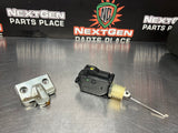 04-06 PONTIAC GTO TRUNK LATCH AND RELEASE OEM #784