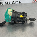 97-04 C5 CORVETTE IGNITION SYSTEM WITH KEY OEM VV450