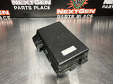2007 C6 CORVETTE ENGINE BAY FUSE BOX OEM 21996326 #764