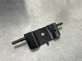 05-14 FORD MUSTANG REAR SEAT CENTER HINGE OEM 5R33-6360615-AA #393