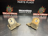 97-04 C5 CORVETTE MOTOR MOUNT BRACKETS 10260642 10260643 OEM #813