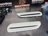 2008 PONTIAC G8 GT HOOD SCOOP VENTS WHITE OEM #1423