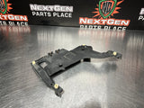 97 - 04 C5 CORVETTE RH PASSENGER SIDE HEADLIGHT BRACKET OEM 16523682 #708
