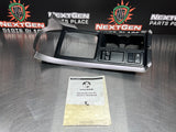 2005 PONTIAC GTO CENTER CONSOLE SHIFTER BEZEL W HOLDEN BT CAR KIT BUTTON #762