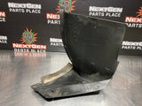 05 -13 C6 CORVETTE WHEEL LINER LEFT FRONT FENDER LINER OEM 15806317 #741