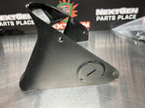 97-04 C5 CORVETTE RH PASSENGER SIDE HEADLIGHT TRIM BEZEL 10435412 OEM #708