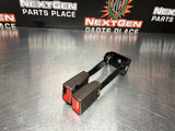 2016 CHEVY SILVERADO 2500 REAR CENTER SEAT BELT BUCKLE RECEIVERS W BRACKET #805