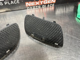 04-06 PONTIAC GTO KIDNEY GRILLES LH/RH OEM 92162540 92162542 #1306