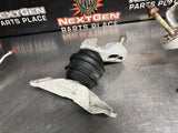 2005 CADILLAC CTS-V ENGINE MOUNT BRACKET SET LH RH DRIVER AND PASS SIDE OEM 1587