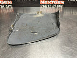 97-04 C5 CORVETTE RH PASSENGER HEADLIGHT LID COVER BLCK 10319955 OEM #663