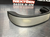 2009 CHEVY SILVERADO LTZ 2500HD LH DRIVER SIDE INTERIOR DOOR GRAB HANDLE OEM 718
