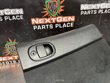 2004 PONTIAC GTO GLOVE BOX BLK OEM #1438
