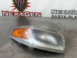 97-04 C5 CORVETTE RH FRONT TURN SIGNAL LAMP HOUSING OEM 16523618 #VV550