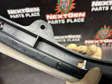 97 - 04 C5 CORVETTE FRONT BUMPER UPPER RETAINER BRACKET 10256973 OEM #1368