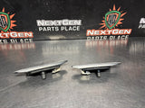 08-09 PONTIAC G8 FRONT RH AND LH TURN SIGNAL MARKER LIGHTS #1423