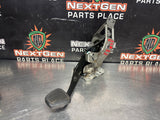 2010 CAMARO SS MANUAL BRAKE PEDAL AND BRACKET OEM 92199595 #1524