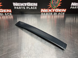 04 -06 PONTIAC GTO EXTERIOR B PILLAR WINDOW TRIM LH SIDE 92093111 OEM #762
