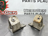 97-04 C5 CORVETTE MOTOR MOUNT BRACKET PEDESTALS 10260642 10260643 #327