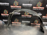 04 - 06 PONTIAC GTO FRONT DRIVER LH INNER FENDER WELL LINER OEM 92081645