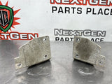 97-04 C5 CORVETTE MOTOR MOUNT BRACKET PEDESTALS 10260642 10260643 #327