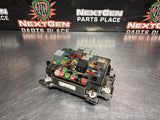 2006 CHEVY SILVERADO 6.0 GAS FUSE RELAY BOX 15115615-02 OEM #4059