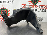 08 - 09 PONTIAC G8 AIR INLET PANEL HOUSING UPPER OUTER COVER TRIM 92201178 #400