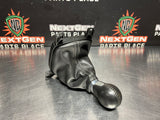 2011 CAMARO SS SHIFT KNOB AND SHIFTER BOOT OEM #982