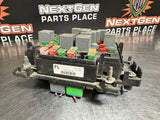 2004 CHEVY SILVERADO 5.3 GAS FUSE RELAY BOX 15201928-02 OEM #833